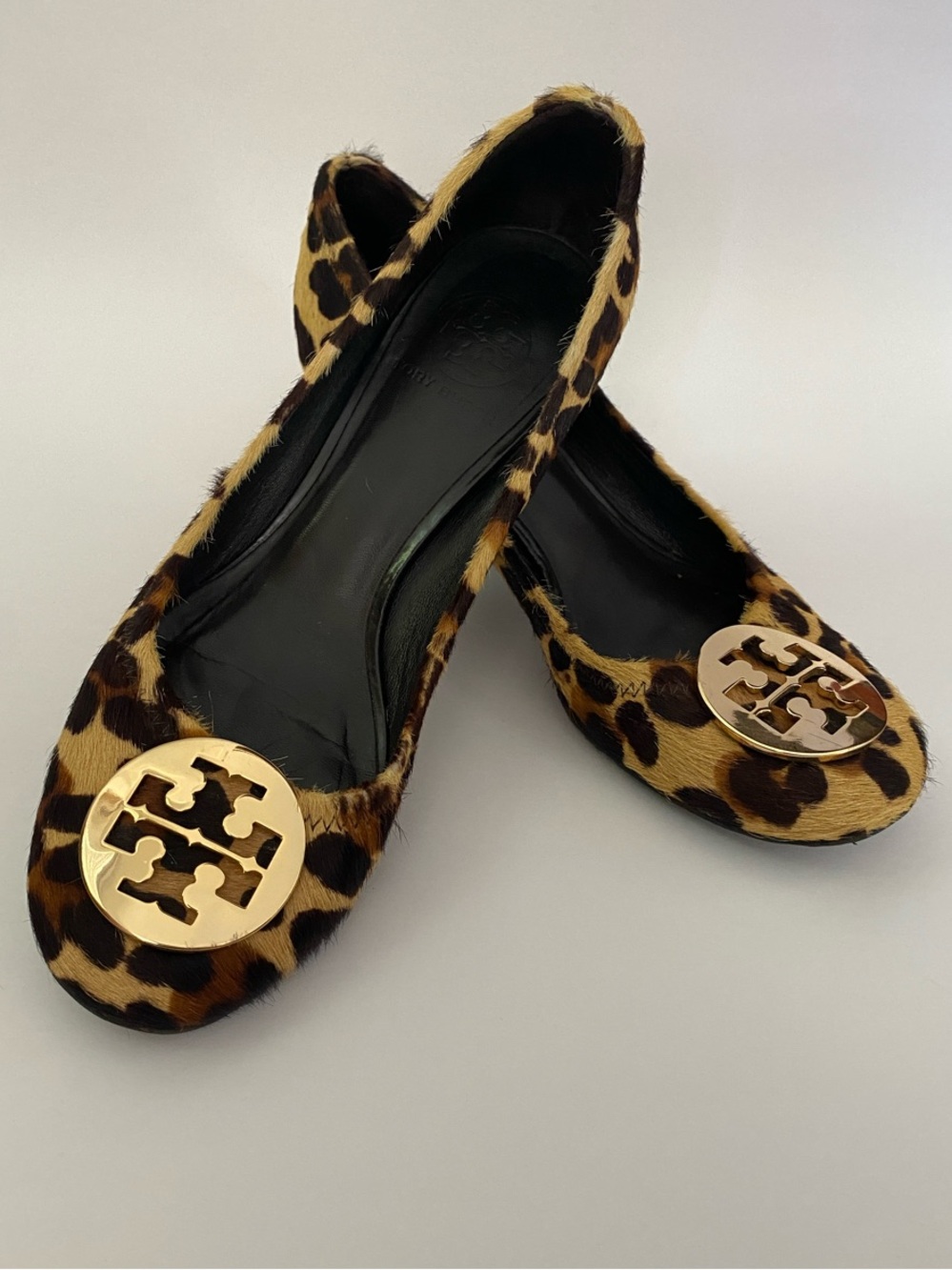 2000s Vintage Tory Burch Leopard-Print Chunky Heels with Gold Logo